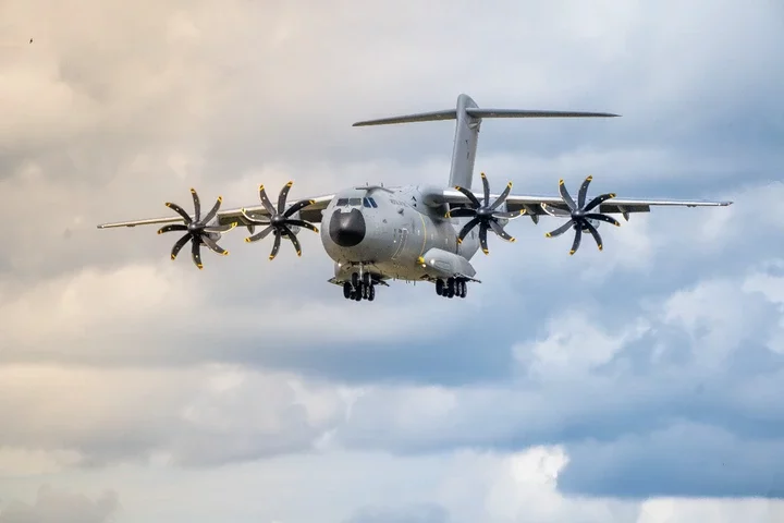 Airbus A400M flying