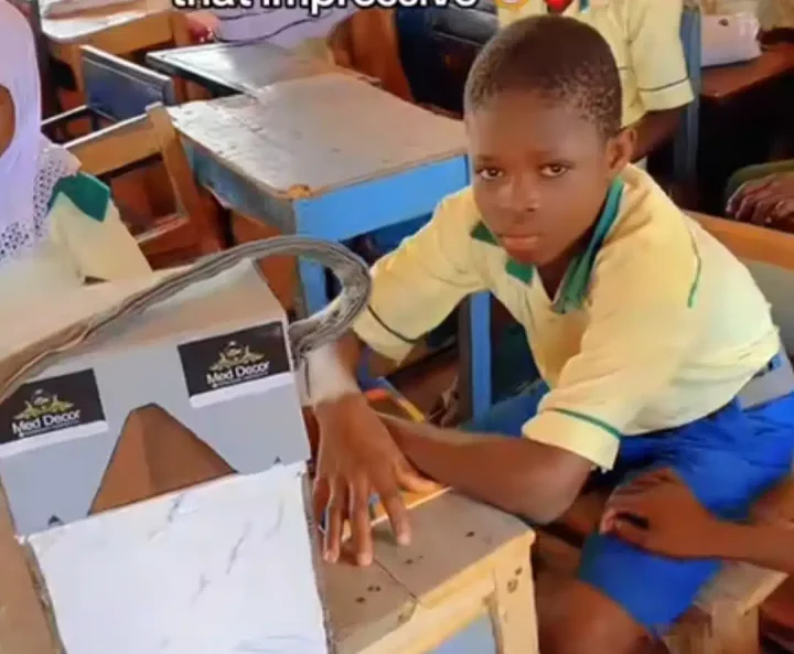 'Impressive' - Primary 6 student who is a carpenter, stuns many as he arrives at school with a bag made of wood