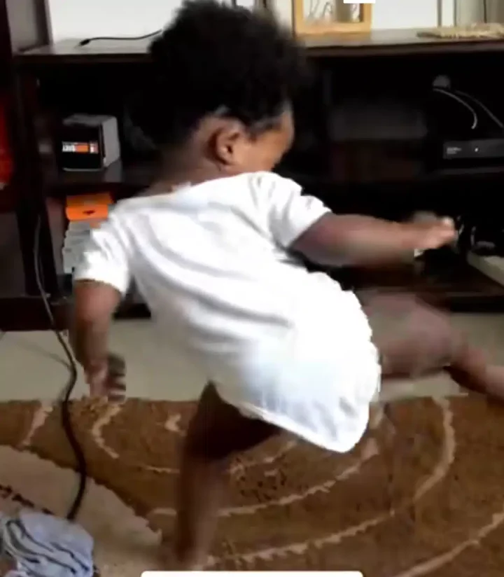 'Pandemic babies' - Little girl lights up TikTok with her waist as she shakes her body, twerks to Tyla's song, Water