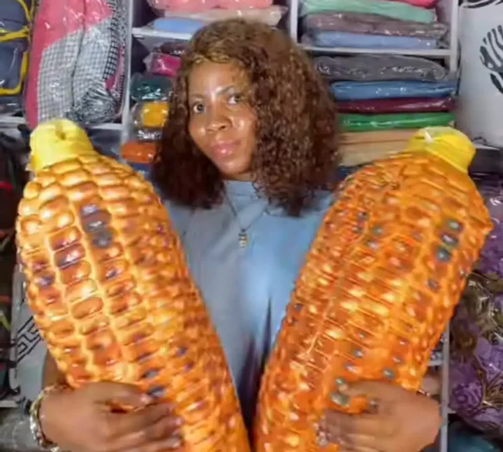 Nigerian businesswoman shows off pillow that looks like roasted corn