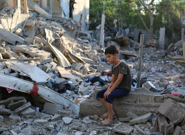 Israeli attacks kill at least 21 people in Gaza, medics say Israeli attacks kill at least 21 people in Gaza, medics say