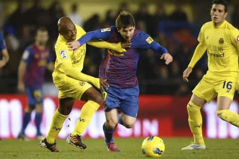 Lionel Messi and the 7 times he carried the burden of leading Argentina and Barcelona on his back.
