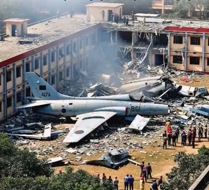 Bangladesh Air Force training aircraft crashes into college