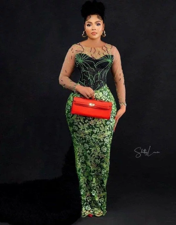 Owambe Fashion: A Blend of Tradition and Modern Elegance