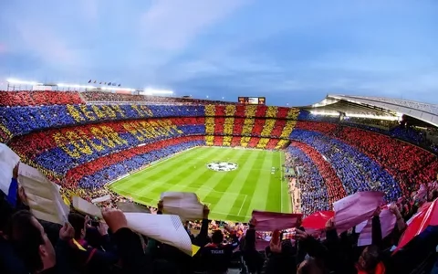 Top 10 Best Football Stadiums in the World 2025