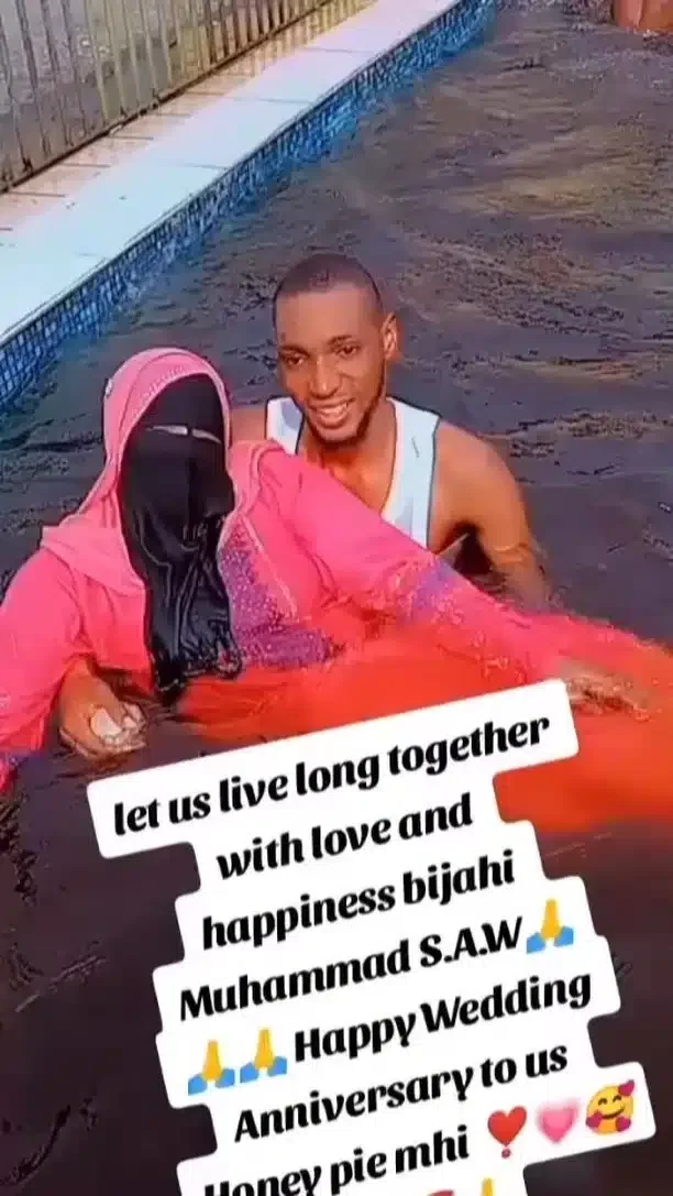 'Eti ya Werey' - Reactions as man goes swimming with his Niqobite Muslim wife