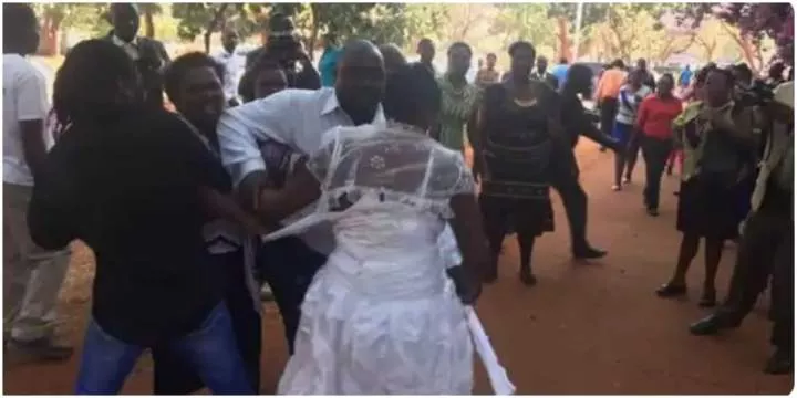 Drama as father who abandoned daughter for 29 years appears at her wedding