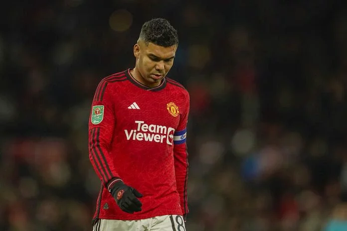 "He's got no chance" - Paul Merson Claims Manchester United Will be 'Destroyed' If Casemiro Starts At The Back Against Manchester City