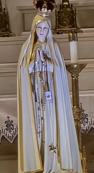 Miracle in US church as Virgin Mary statue is filmed 'blinking' (video)