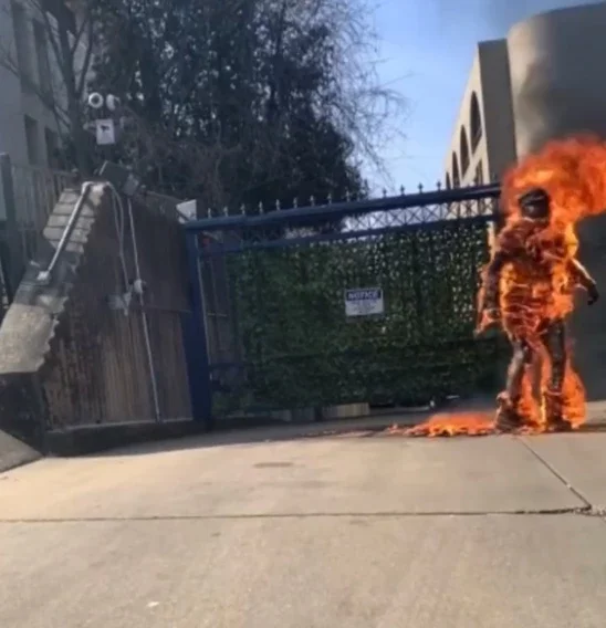 US Air Force member who set himself on fire at Israeli embassy is identified as his last Facebook post gives insight into his action (video)
