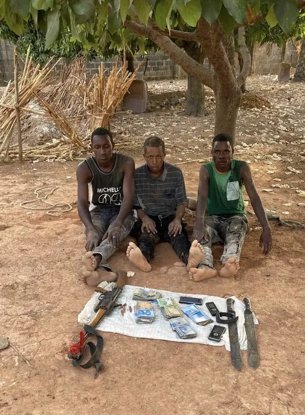 Troops rescue five kidnapped victims, arrest three suspected kidnappers in Kaduna