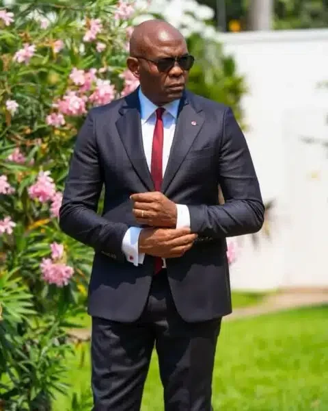 Lady berates Tony Elumelu over poor treatment of his housemaid