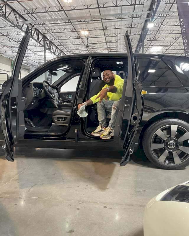 Davido gifts himself a brand new 2021 Rolls Royce worth over N140M