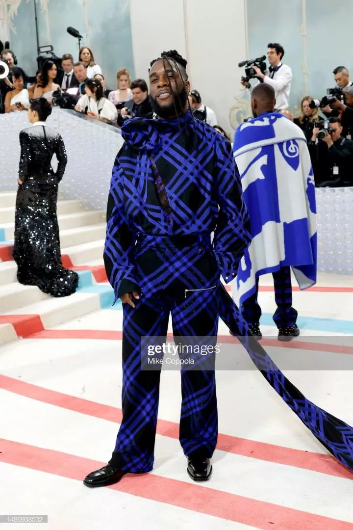 She no wan block view again - 'Fashion police' analyze Burna Boy and Tems outfit to the 2023 Met Gala