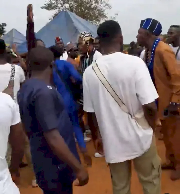 Drama as NYSC official slaps corper in Benue State (Video)