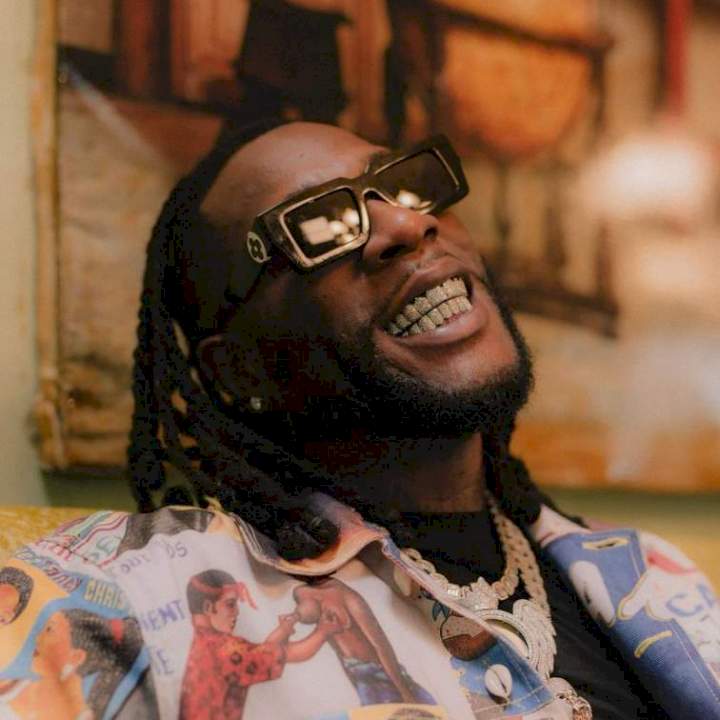 Burna Boy thrilled by a surprise birthday bash organized by friends (Video)