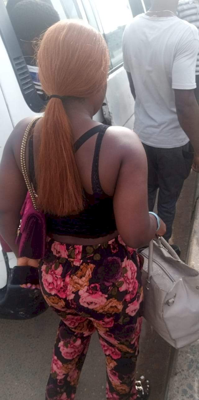 Man dragged for filth after taking photo of a lady and calling on the government to introduce mode of dressing for women