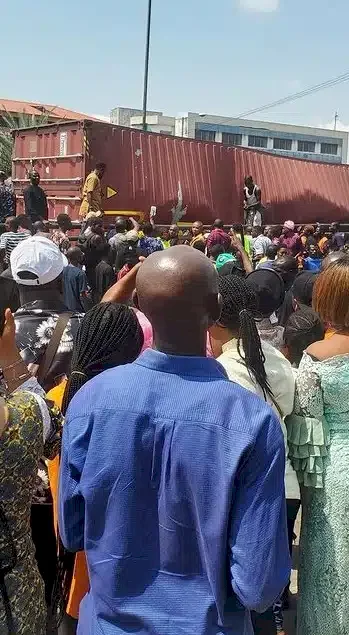 Nine dead, one rescued as container falls on a bus in Lagos (Video)