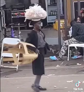 Talented egg hawker dances skillfully on street without dropping her goods in video