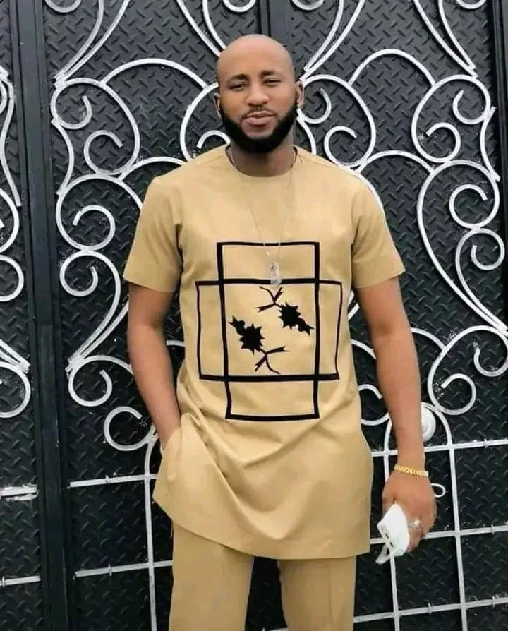 Stunning Senator Outfit Every Fashionable Men Can Rock to Church On Sunday.