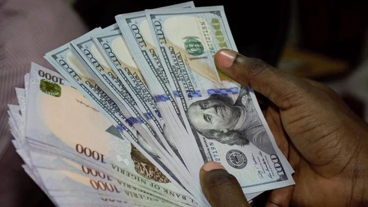 Exchange rate: Naira falls three times against dollar in seven days