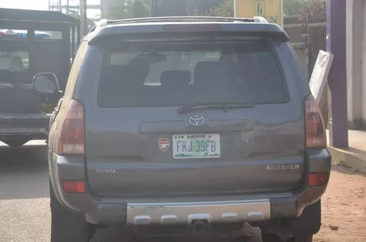 Man found dead inside car in Edo, body ransacked by suspected robbers