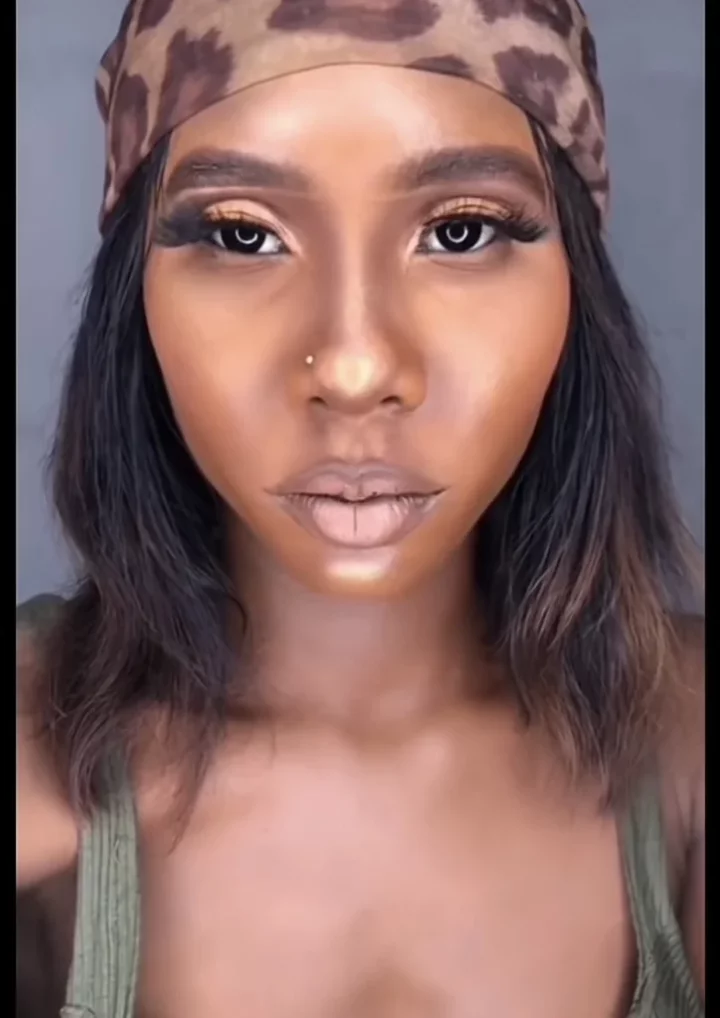 'This one na Aba Tiwa Savage' - Reactions as makeup artist tries to recreate the musician's look