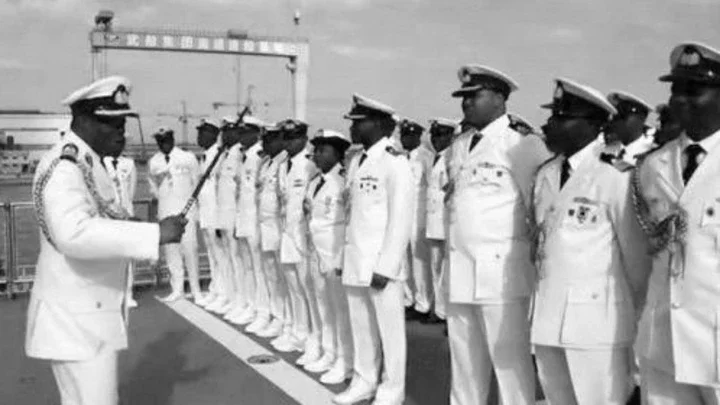 how much is the monthly salary of the nigerian navy