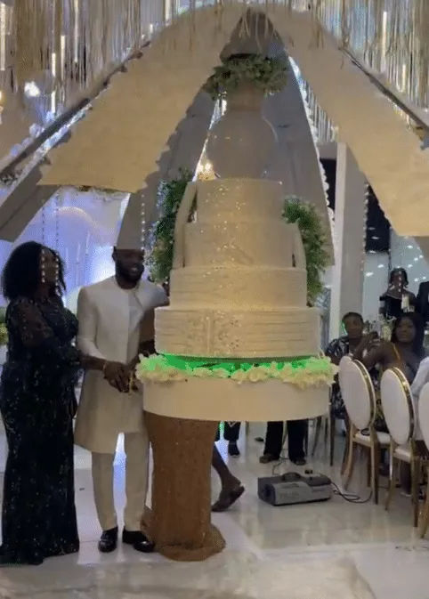 Video of wedding cake descending from 'Heaven' and opening its 'Wings' causes buzz online