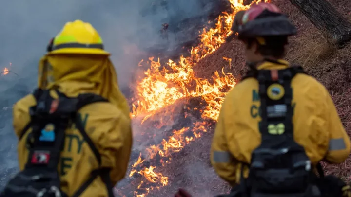 Wildfire death toll rises to 24 as Los Angeles set for more strong winds