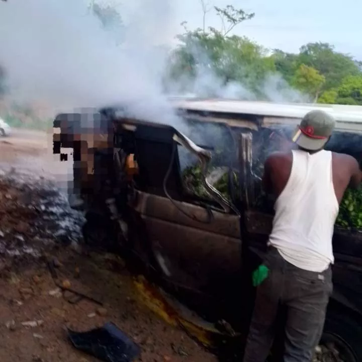Sixteen travellers burnt beyond recognition in accident on Enugu road