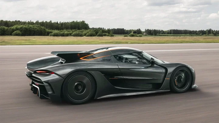 What is the Fastest Car in the World? - All you need to know