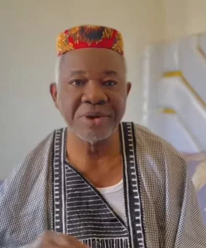 Actor Chiwetalu Agu Shares Adorable Video of Him Washing His Wife's Hair, Prays For Singles