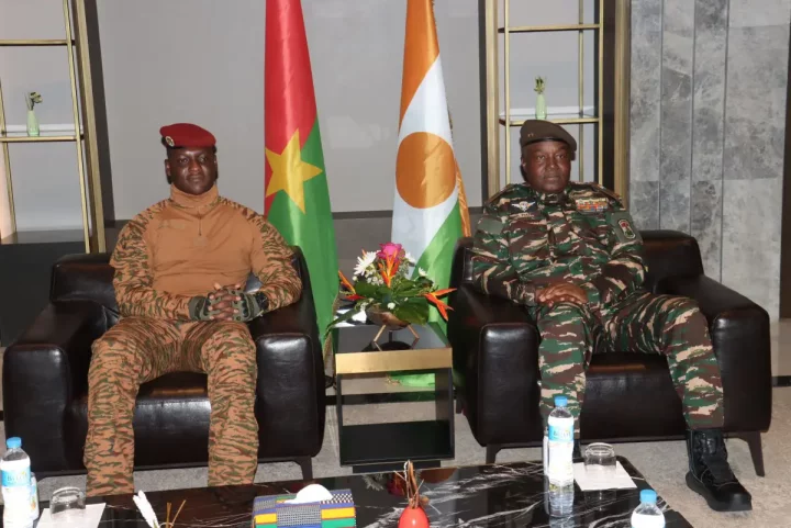 Burkina Faso, Mali, Niger sign 'confederation' treaty