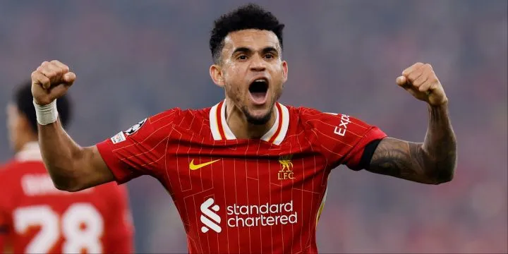 Liverpool attacker Luis Diaz celebrates