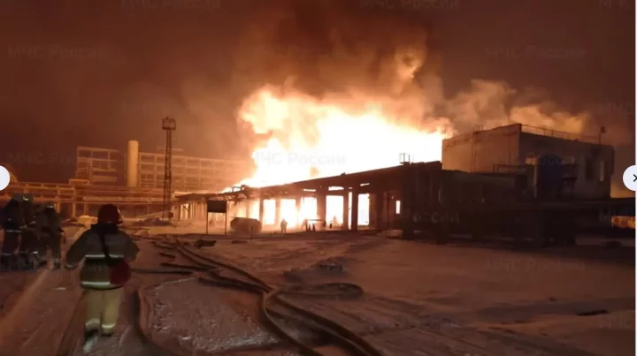 Explosion hits Russia's Largest Refinery as Govt reacts