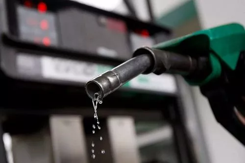 Nigerians Dump NNPCL Filling Stations Over Petrol Price Nigerians Dump NNPCL Filling Stations Over Petrol Price