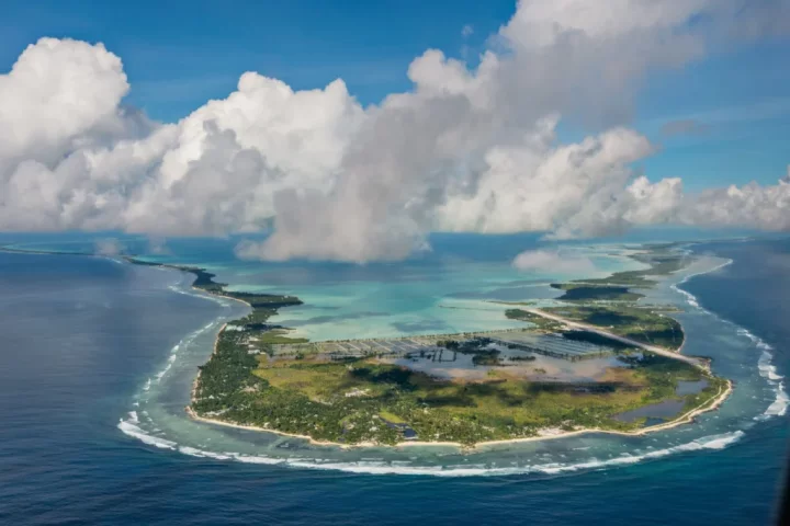 Countries where planes don't land