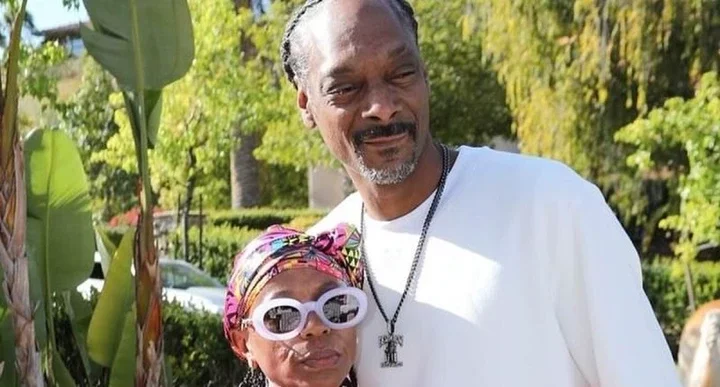 Snoop Dogg and his wife, Shante Broadus, mark 27 years of marriage with celebration