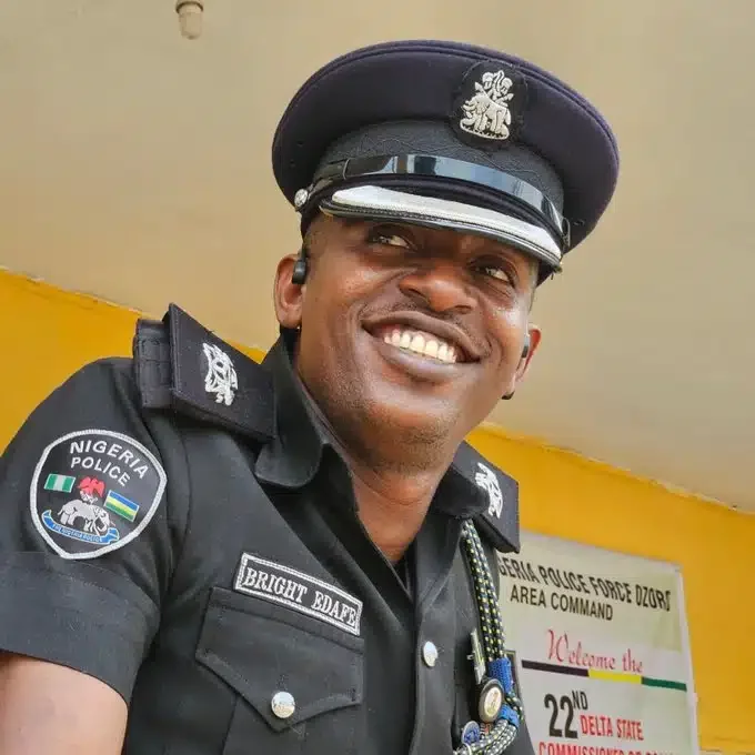 Police officer, SP. Bright Edafe responds as lady prays for him on his birthday