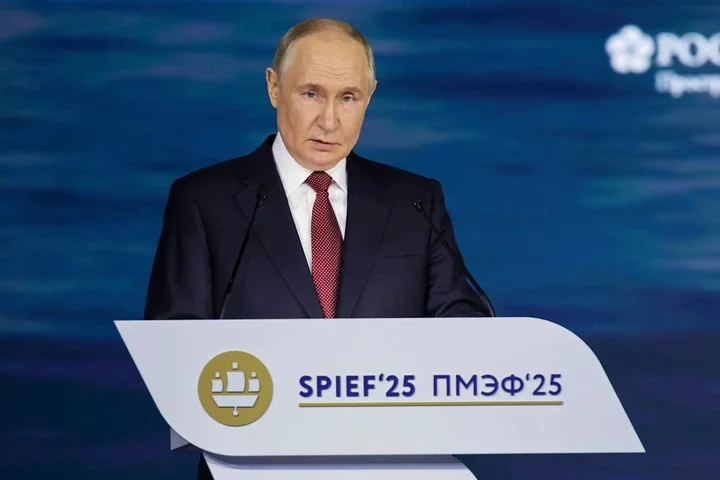 Putin boasts about Russia's economy despite recession fears Putin boasts about Russia's economy despite recession fears
