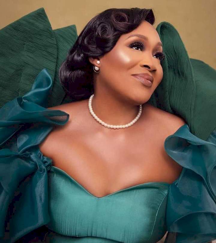 Tape Saga: "Any fan, friend, ex supporting you is fake" - Kemi Olunloyo tips Tiwa Savage on how to move on