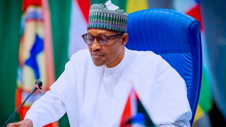 Buhari begs Nigerians for seven days to resolve 'cash crunch' issues
