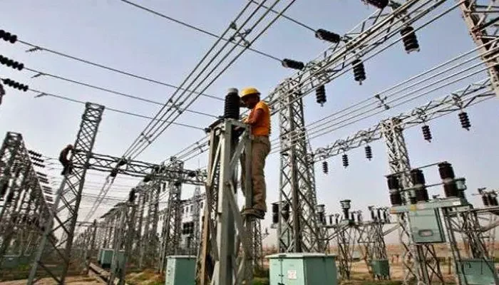 Nigeria's electricity grid collapses again