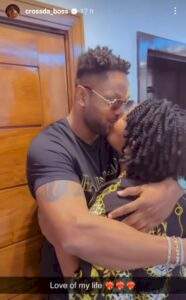 Reactions as reality star Cross and his mother lock lips as they reunite (video)