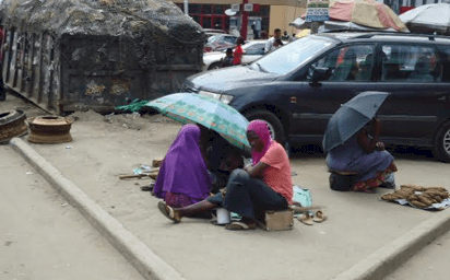 Lady narrates how her little sister savings disappeared after dashing' a roadside beggar money