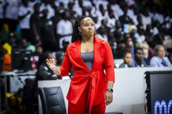 D'Tigress newly appointed Head Coach Rena Wakama made tactical changes as the team took the fourth quarter 21-13 to end up with a 31-point victory.
