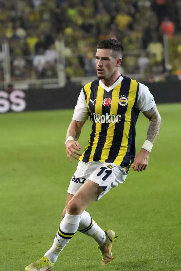 Ryan Kent scored on his Fenerbahce debut and is now in search for a 'babysitter' for his crocodile -- Image credit: Imago