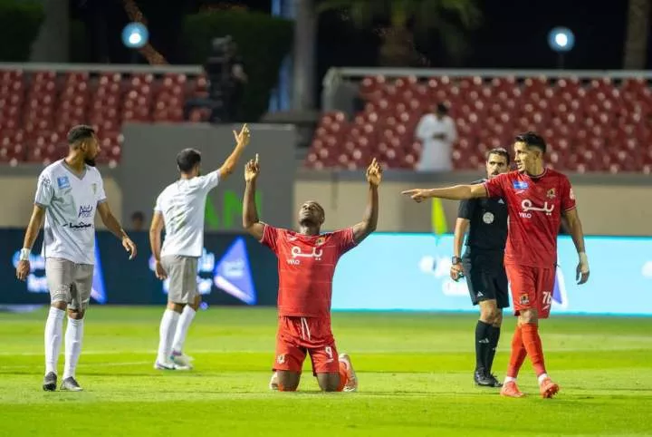 After his goal, Ighalo did his trademark celebration of kneeling down and pointing to the sky. (Instagram/Al-Wehda)