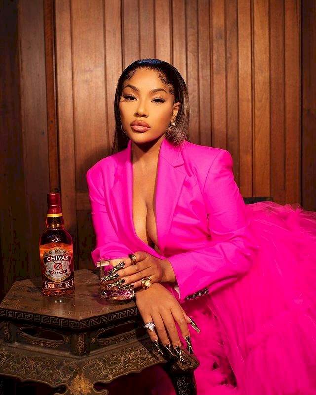 'I broke up with Burna Boy because he sees Wizkid as a competition' - Stefflon Don